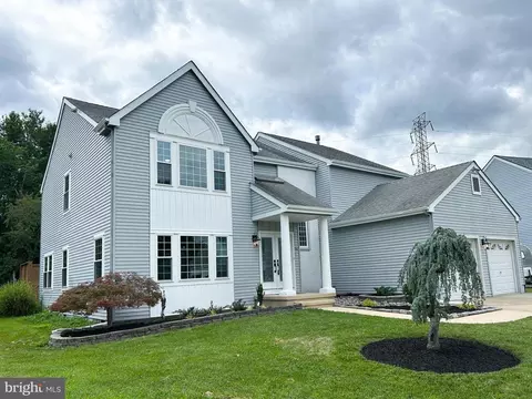 56 Hawk Ln, Marlton, NJ 08053