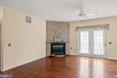 27 Ashley Dr, Delran, NJ 08075 photo 7