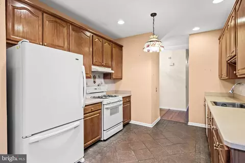 27 Ashley Dr, Delran, NJ 08075 photo 13