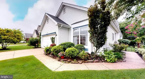 40 Mayfair Rd, Southampton, NJ 08088