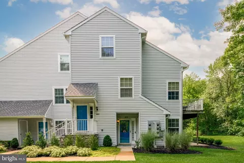 2205 Rabbit Run Rd, Marlton, NJ 08053