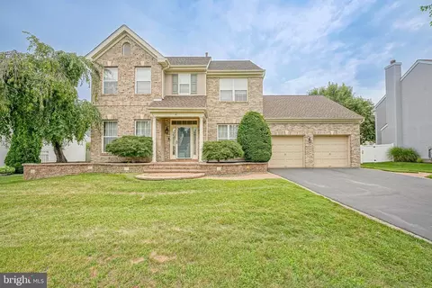 41 Steeplechase Blvd, Burlington, NJ 08016
