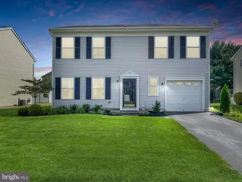 75 Greenbrook Dr, Columbus, NJ 08022
