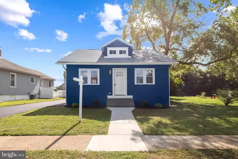 3 Alden Ave, Delran, NJ 08075