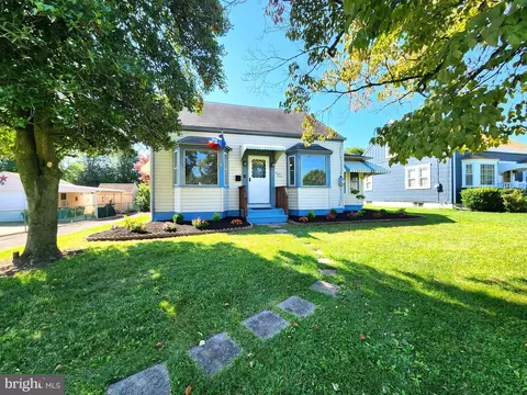 2011 Burlington Ave, Delanco, NJ 08075