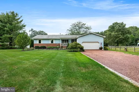 333 Odd Fellows Rd, Pemberton, NJ 08068