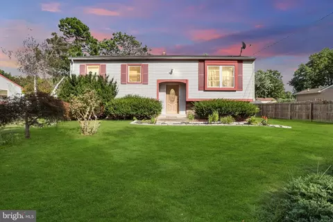 311 Cayuga Trl, Browns Mills, NJ 08015