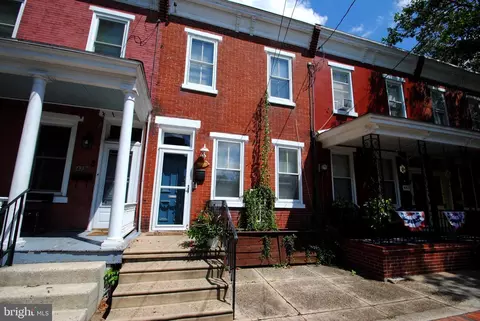 441 Locust Ave, Burlington, NJ 08016