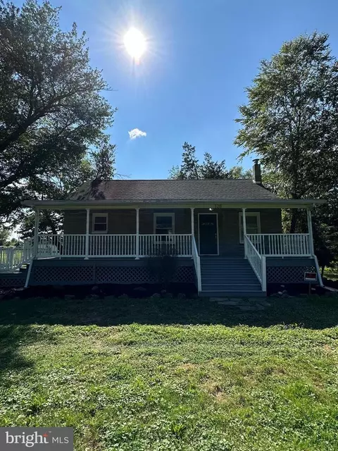 128 Chesterfield Crosswicks Rd, Chesterfield, NJ 08515