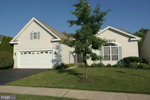 57 Barbary Ln, Columbus, NJ 08022