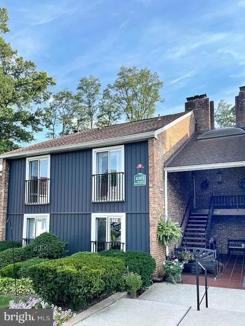 18 W Close, Moorestown, NJ 08057