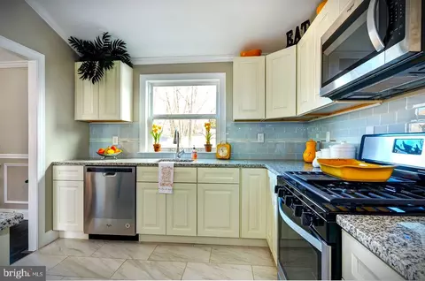 308 Cherrix Ave, Beverly, NJ 08010 photo 12