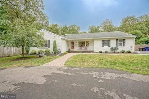 38 Foxchase Rd, Southampton, NJ 08088 photo 4