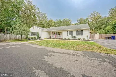 38 Foxchase Rd, Southampton, NJ 08088 photo 3