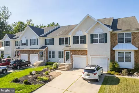 696 Barton Run Blvd, Marlton, NJ 08053