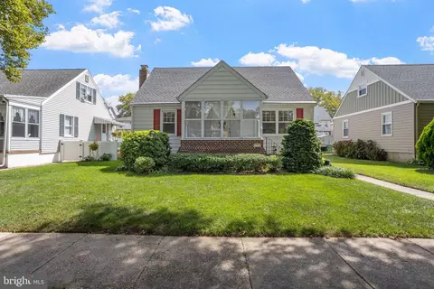 12 7th Ave, Roebling, NJ 08554