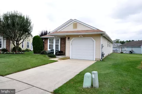20 Danville Ct, Mount Laurel, NJ 08054