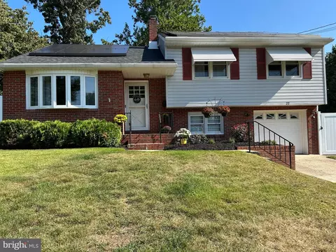 22 Winding Way, Mount Holly, NJ 08060