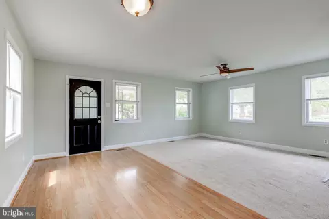 35 W Front St, Palmyra, NJ 08065 photo 7