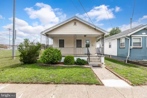 35 W Front St, Palmyra, NJ 08065