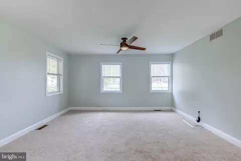 35 W Front St, Palmyra, NJ 08065 photo 6