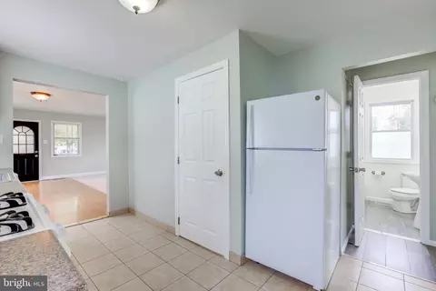 35 W Front St, Palmyra, NJ 08065 photo 15