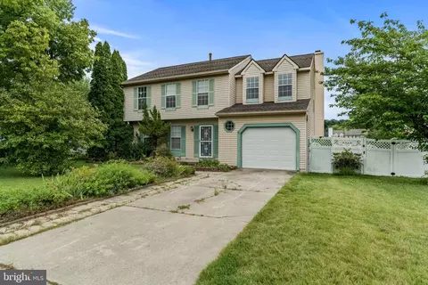111 Rambling Rd, Lumberton, NJ 08048