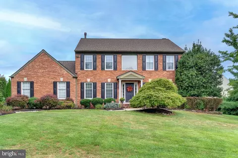 16 Garwood Ct, Medford, NJ 08055