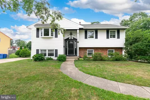 12 Florence Ave, Marlton, NJ 08053