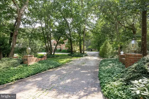 5 Fox Hill Dr, Southampton, NJ 08088 photo 2