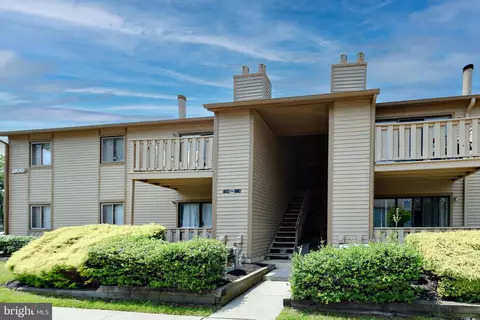 2116 Woodhollow Dr, Marlton, NJ 08053