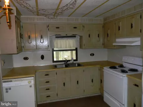 79 Holly Ct, Tabernacle, NJ 08088 photo 10