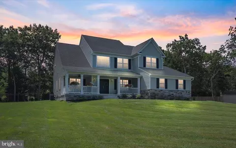6 Angels Ct, Southampton, NJ 08088