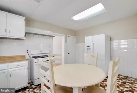 641 Bridgeboro St, Riverside, NJ 08075 photo 10