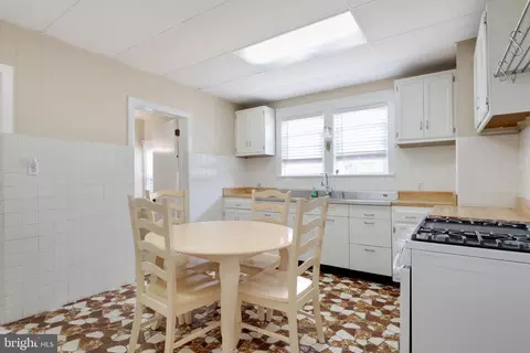 641 Bridgeboro St, Riverside, NJ 08075 photo 8