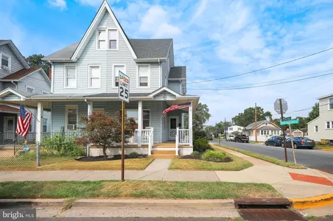 641 Bridgeboro St, Riverside, NJ 08075 photo 2