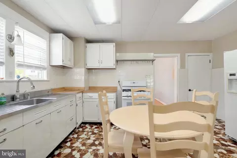 641 Bridgeboro St, Riverside, NJ 08075 photo 11