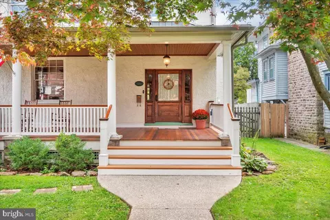 260 W Main St, Moorestown, NJ 08057