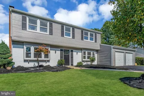 188 Tiffany Ln, Willingboro, NJ 08046