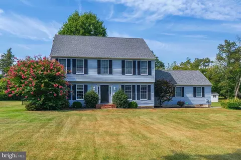 7 Fox Run Rd, Lumberton, NJ 08048