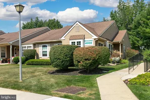 4008 Adelaide Dr, Mount Laurel, NJ 08054