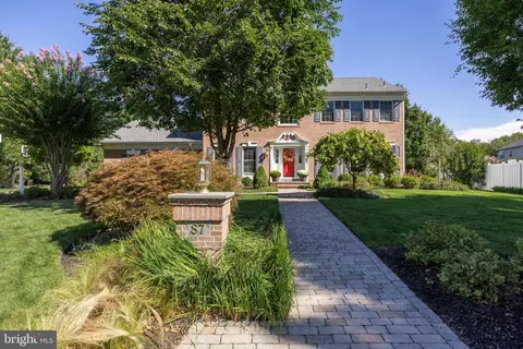 87 Parry Dr, Hainesport, NJ 08036