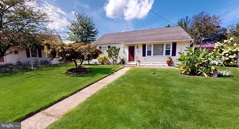 7 Morton Rd, Pemberton, NJ 08068