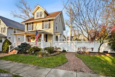 429 Moore Dr, Mount Holly, NJ 08060