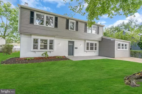 54 Hadley Ln, Willingboro, NJ 08046
