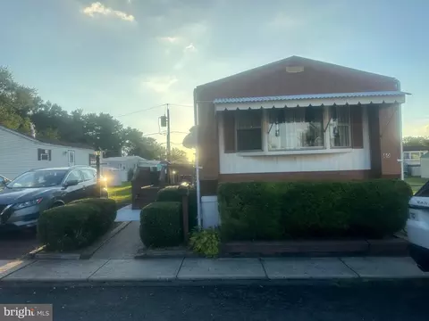 60 James Ave, Southampton, NJ 08088