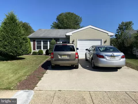 24 Thornbury Pl, Southampton, NJ 08088