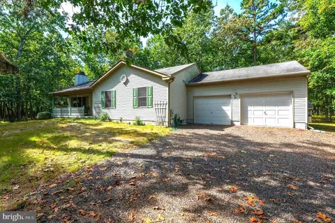 29 Burrs Mill Rd, Southampton, NJ 08088