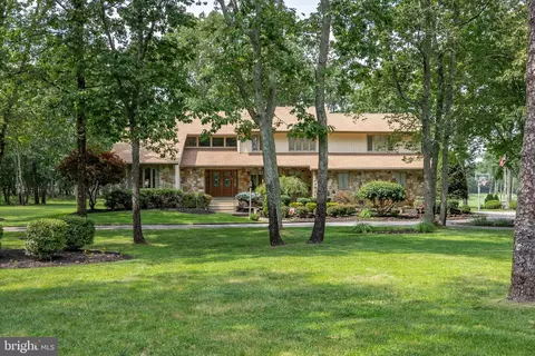 119 Bortons Rd, Marlton, NJ 08053