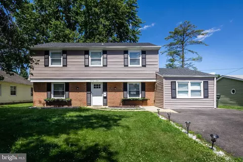 41 Melrose Ln, Willingboro, NJ 08046